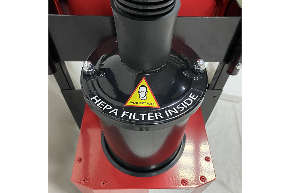 Single Motor Vacuum, G12